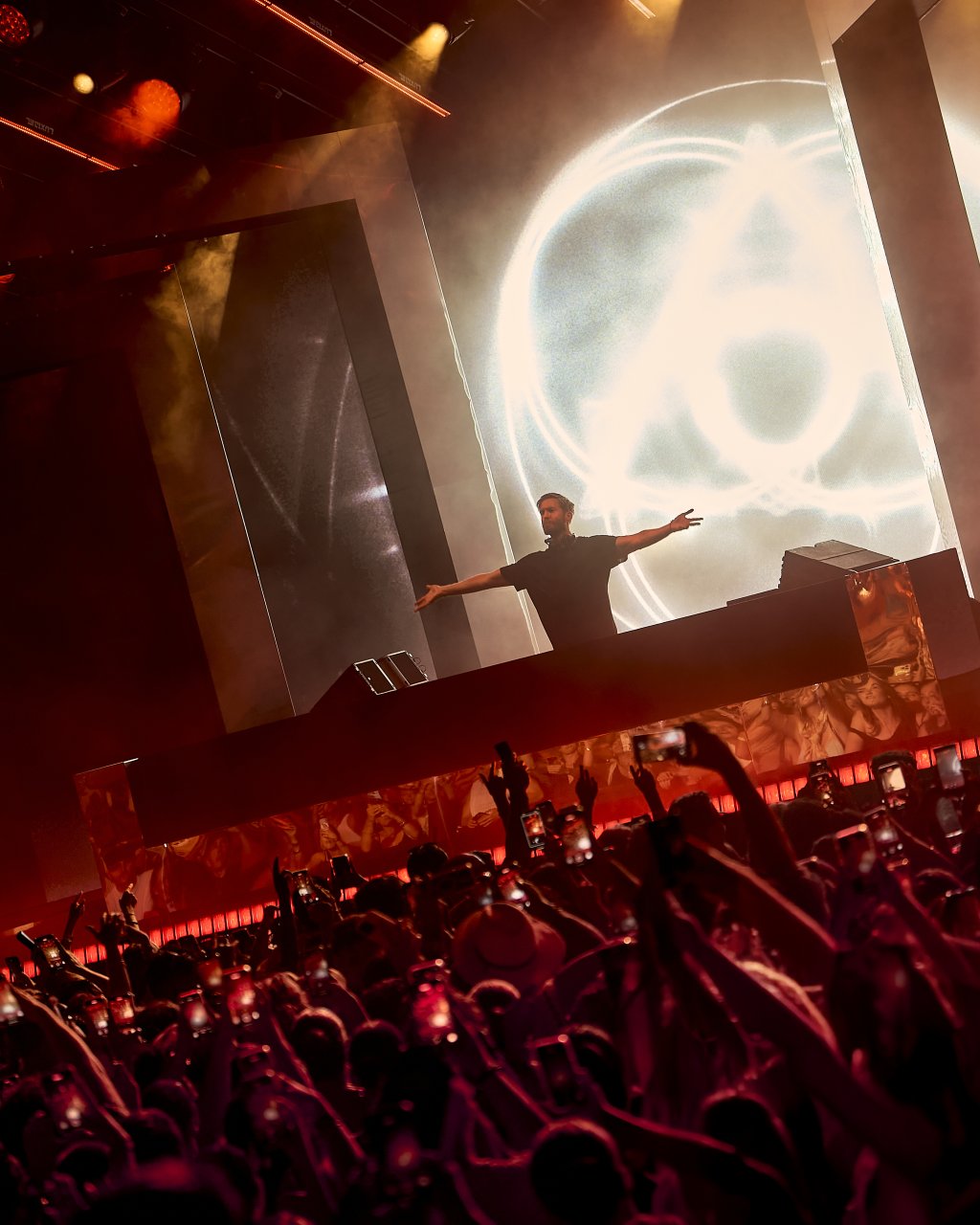 Calvin Harris Ushuaïa Ibiza Tuesdays and Fridays in Ibiza 2025.