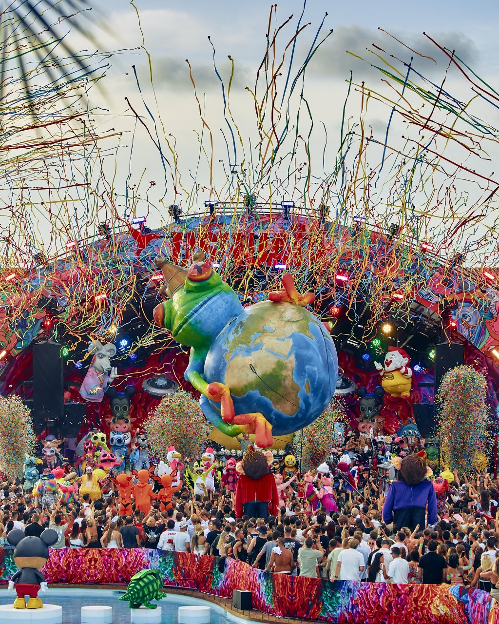 elrow. Ushua&iuml;a Ibiza. 2026.