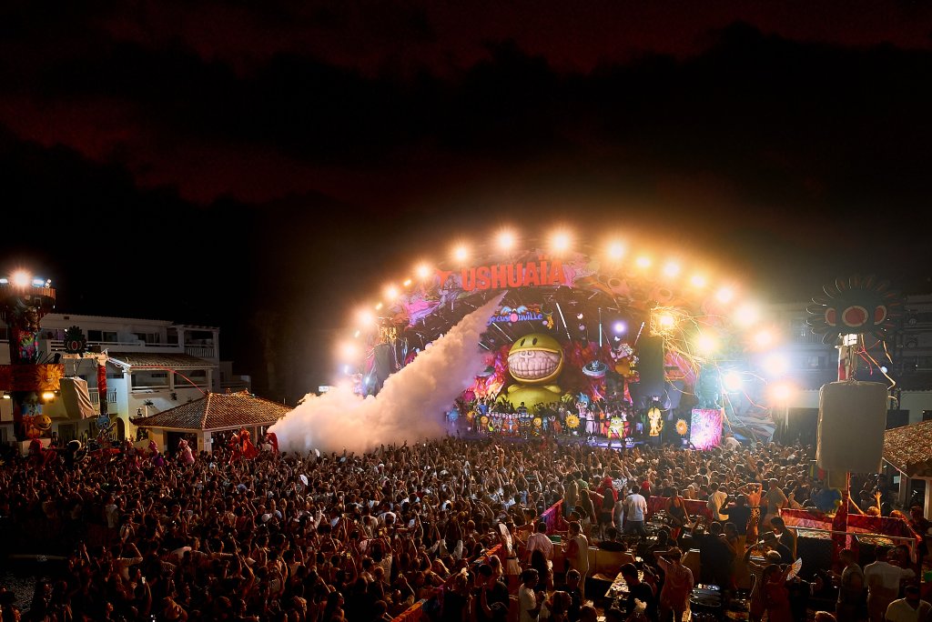 elrow. Ushua&iuml;a Ibiza. 2026.