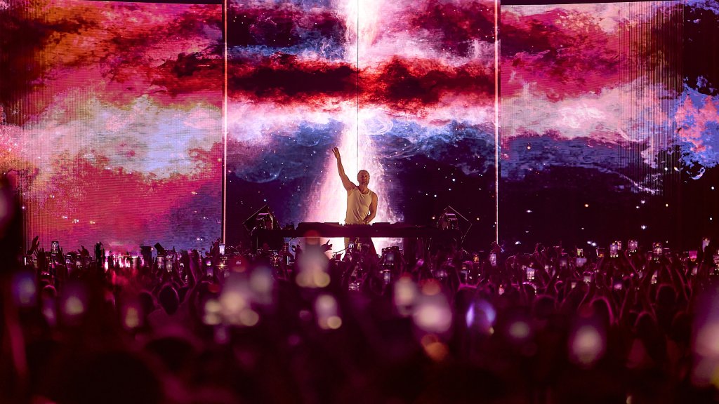 F*** ME, I'M FAMOUS! David Guetta. Ushuaïa Ibiza. 2025.