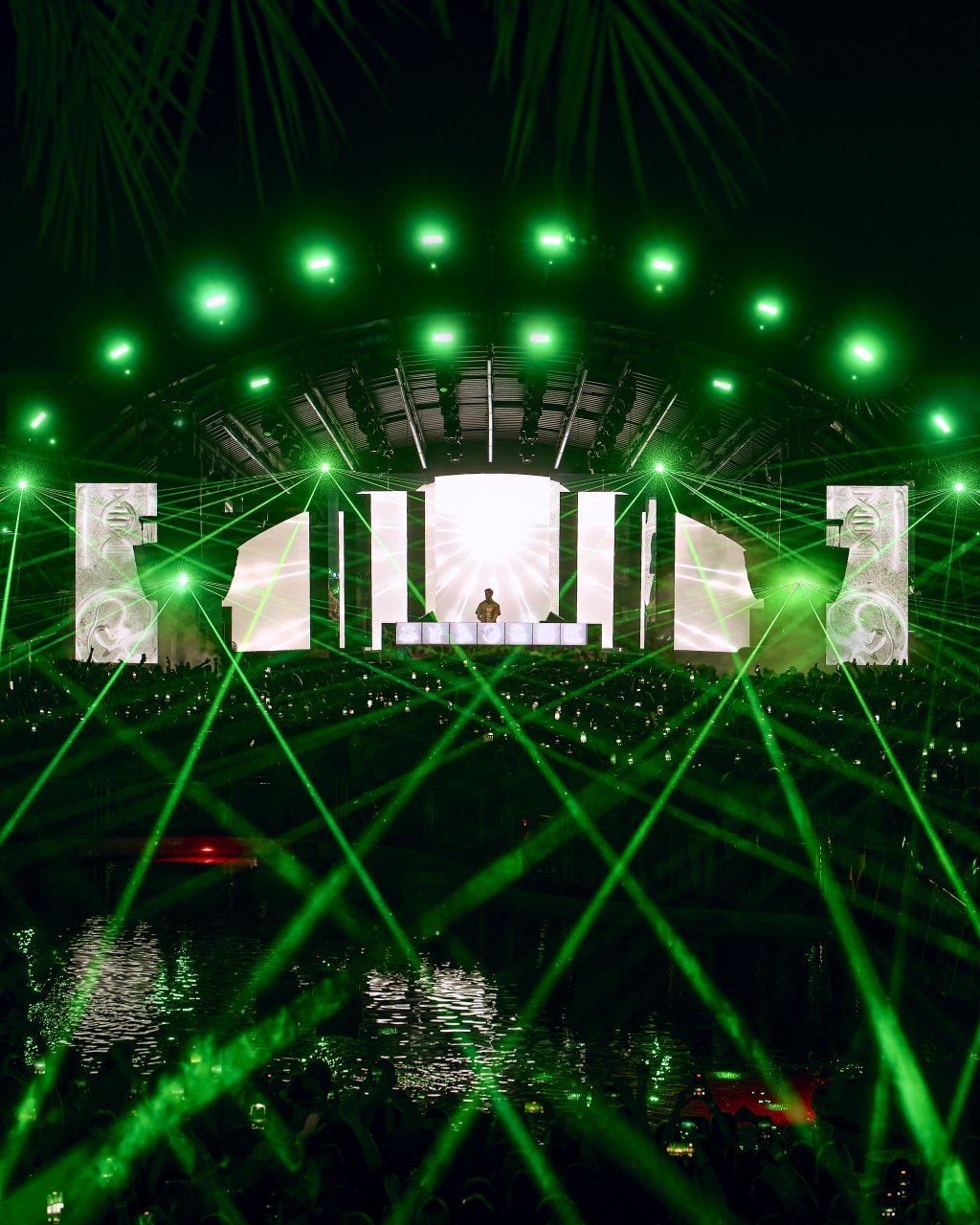 Calvin Harris Ushuaïa Ibiza Tuesdays and Fridays in Ibiza 2025.