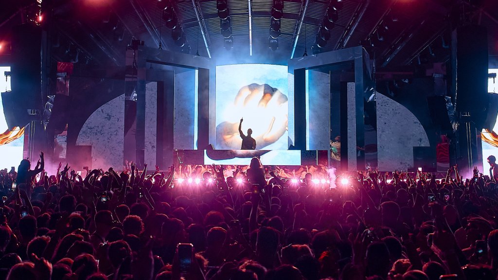 Calvin Harris Ushuaïa Ibiza Tuesdays and Fridays in Ibiza 2025.