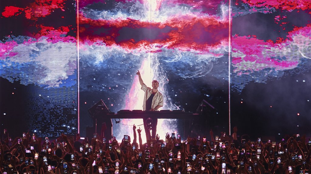 F*** ME, I'M FAMOUS! David Guetta. Ushuaïa Ibiza. 2025.