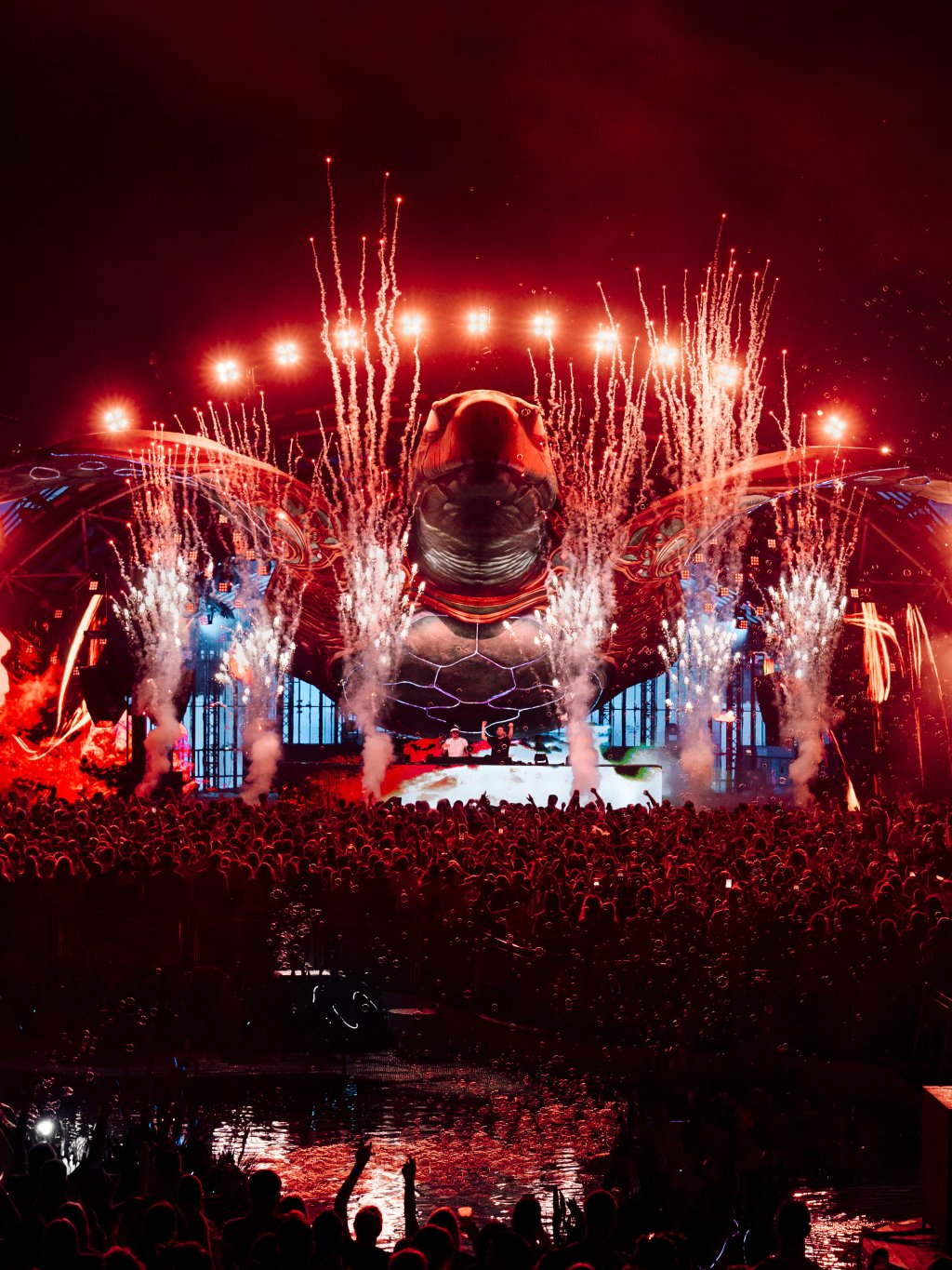 Tomorrowland and Dimitri Vegas and Like Mike. Ushua&iuml;a Ibiza. 2026.