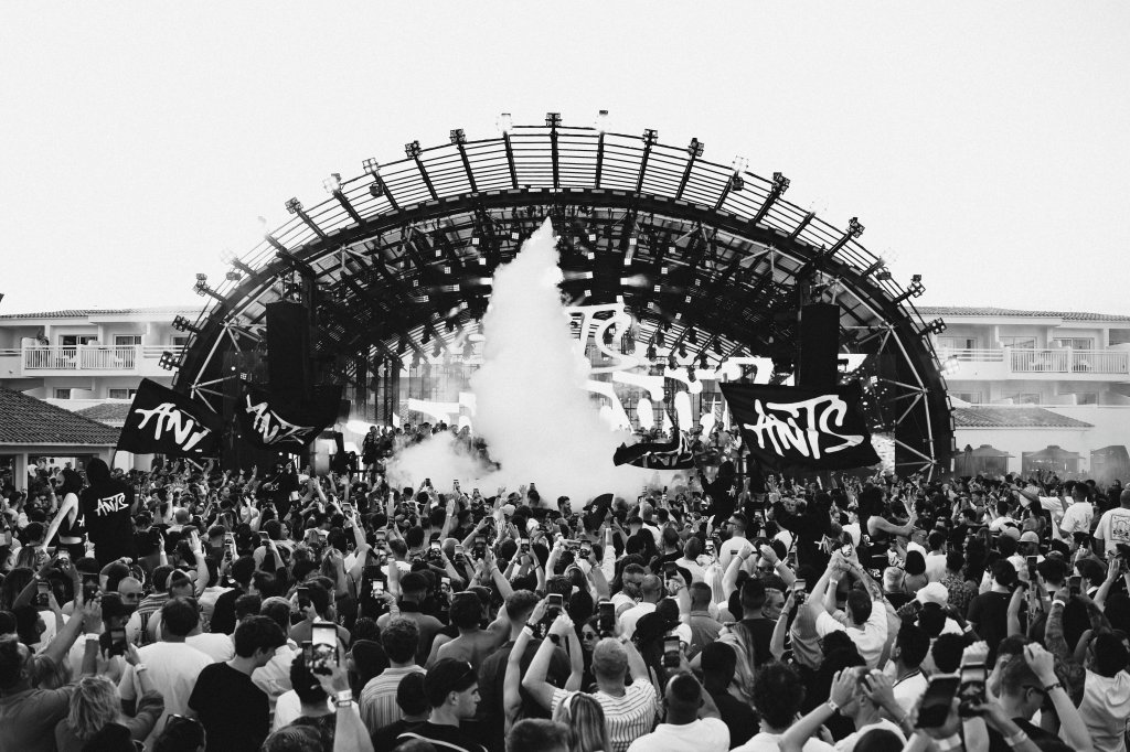 ANTS. Ushua&iuml;a Ibiza 2026.