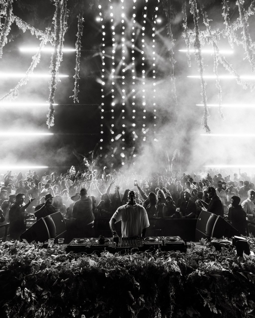 Black Coffee returns to Ushuaïa Dubai Harbour Experience on Saturday, 27th December on Saturday, 27th December.