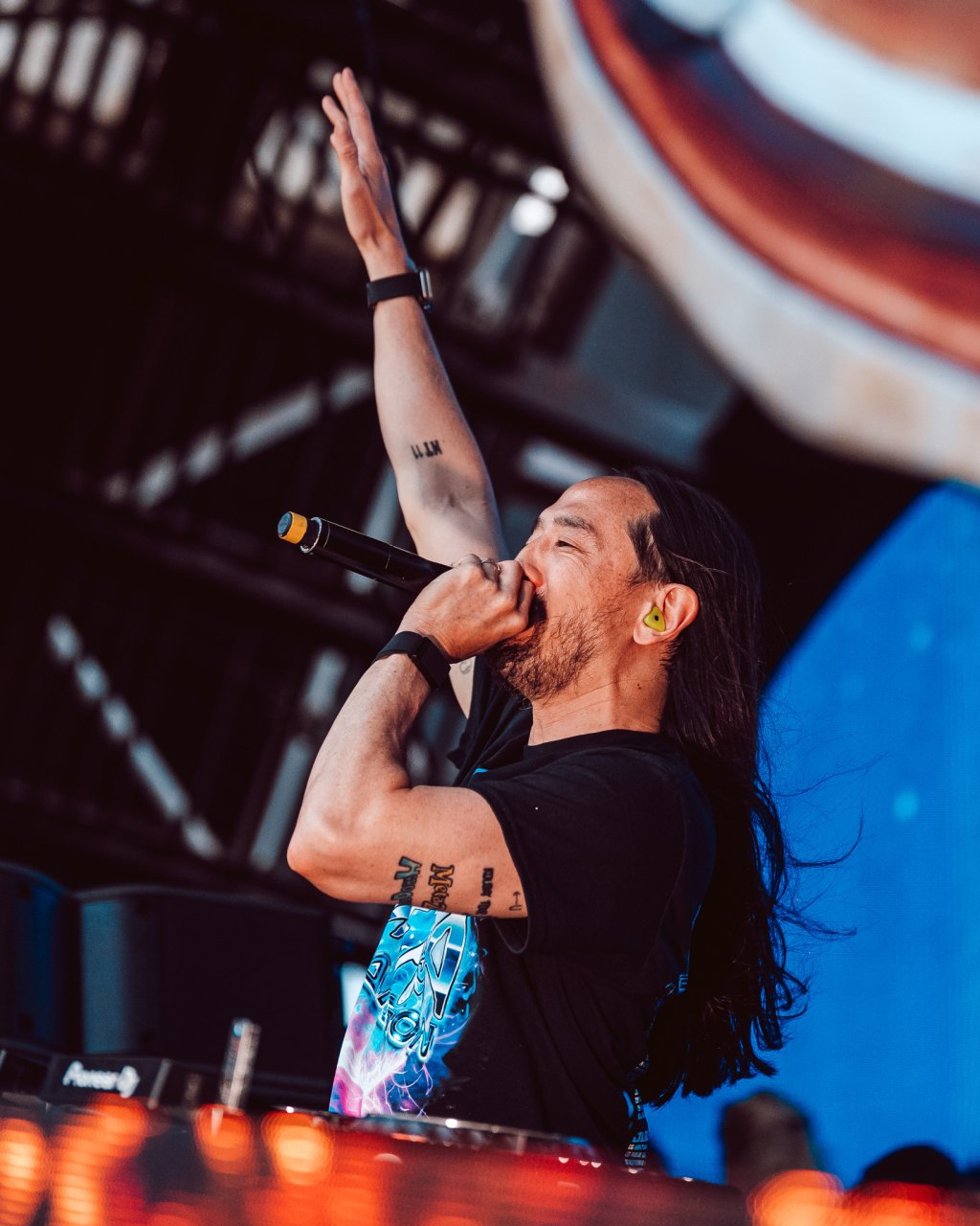 Steve Aoki DJs at Ushuaïa Ibiza in 2024.